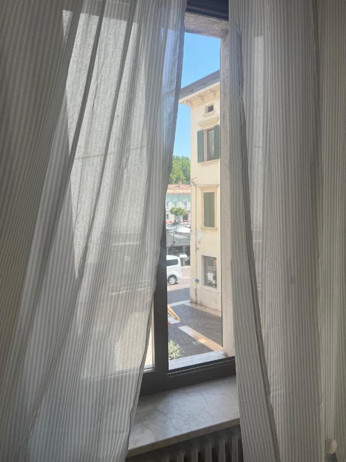 La Torretta Apartment Peschiera del Garda Bagian luar foto